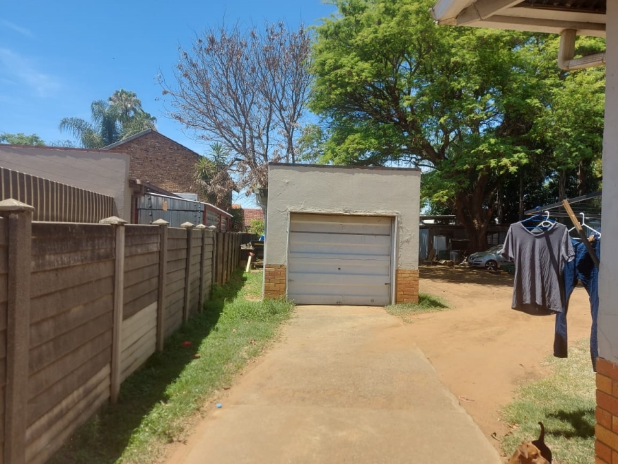 3 Bedroom Property for Sale in Oos Einde North West